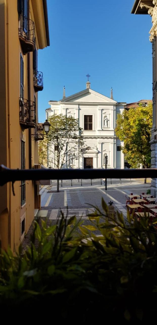 Residenza Teatro Vecchio Apartment Salo Ngoại thất bức ảnh