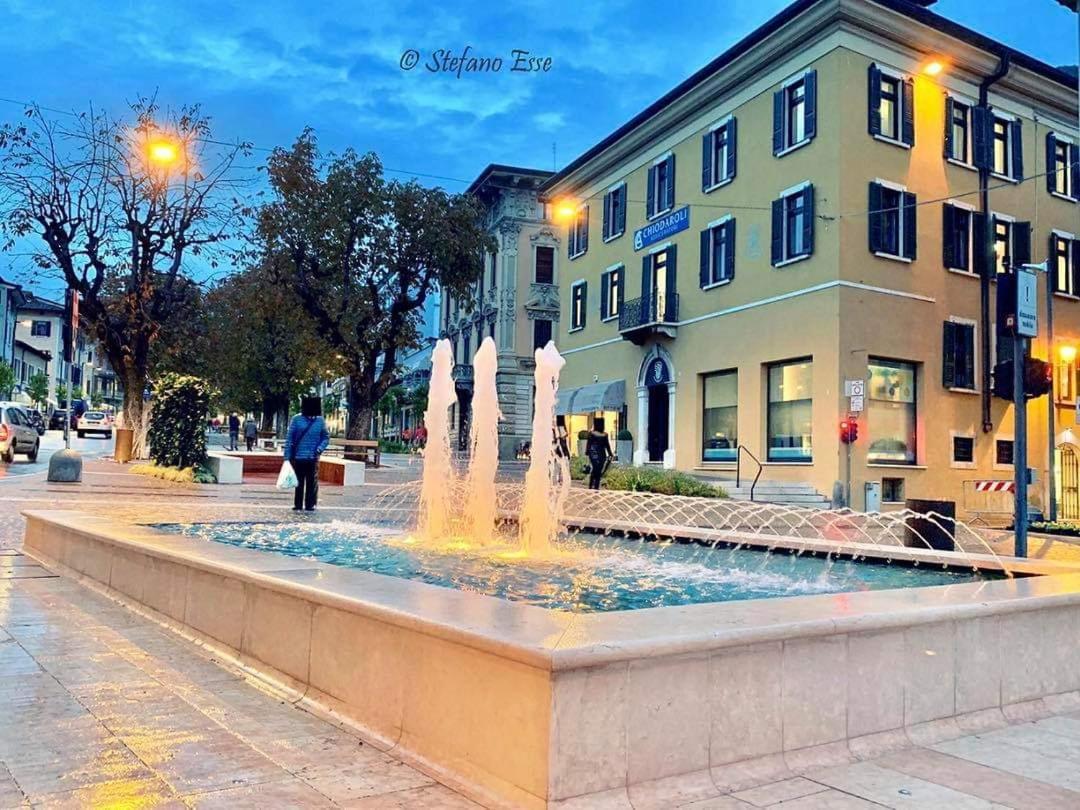 Residenza Teatro Vecchio Apartment Salo Ngoại thất bức ảnh